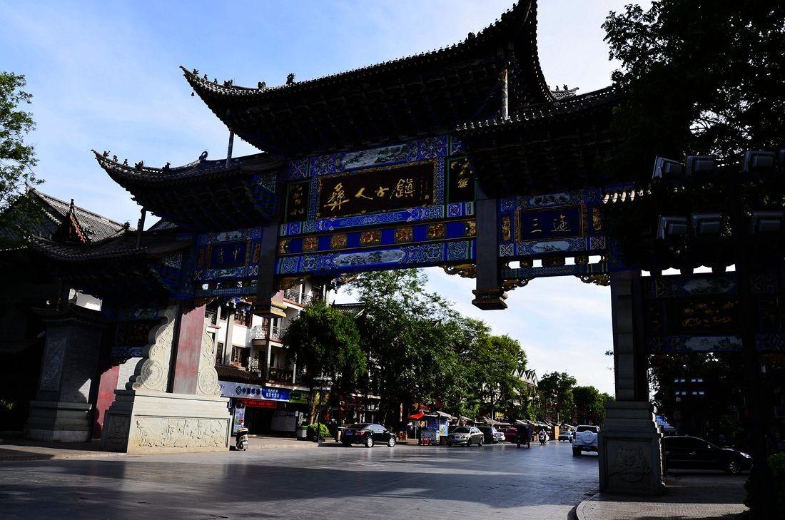 如果别人说我拍马屁该怎么回答呢？